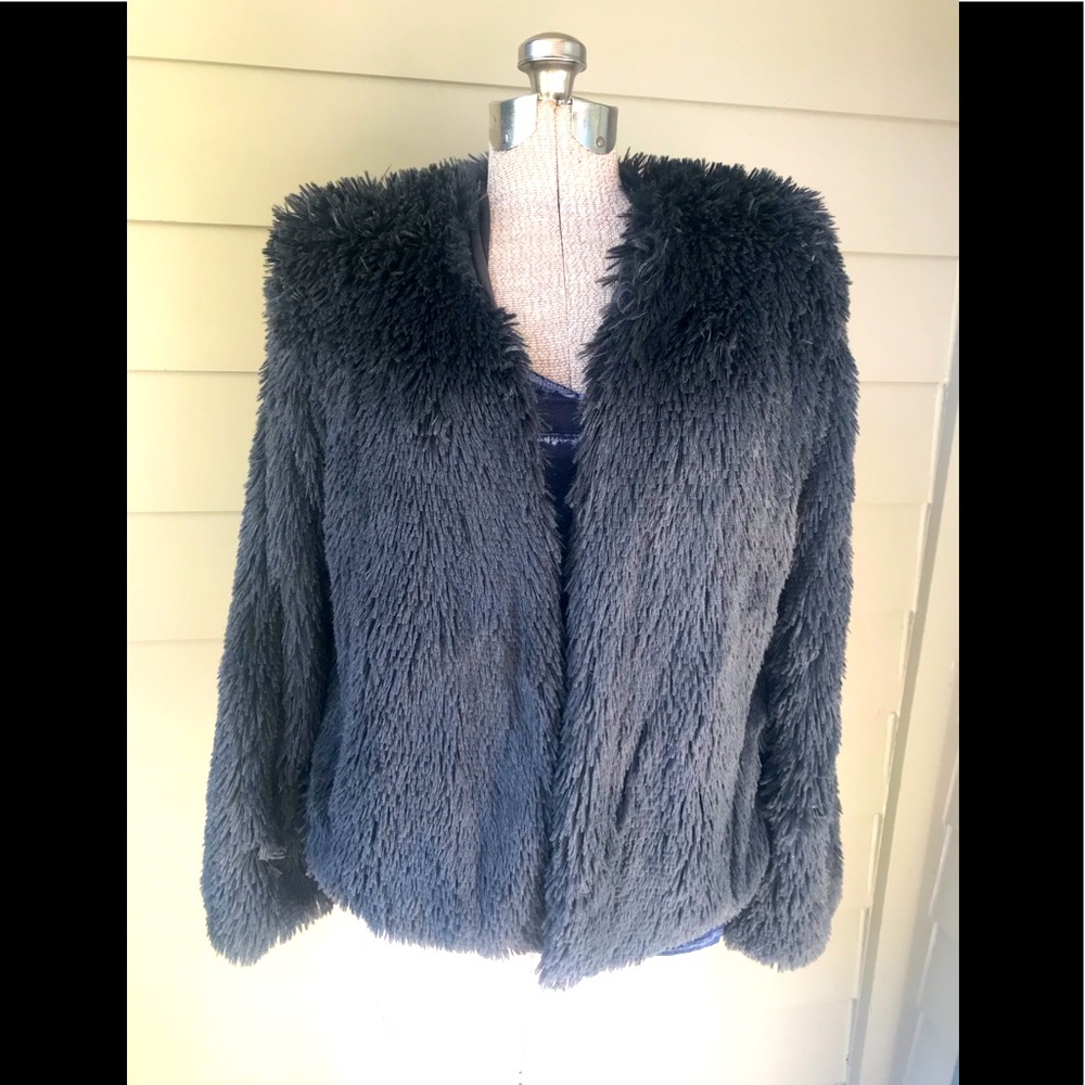 Xhilaration gray fuzzy waist jacket